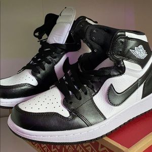 Air Jordan 1 Retro high OG Black and white
